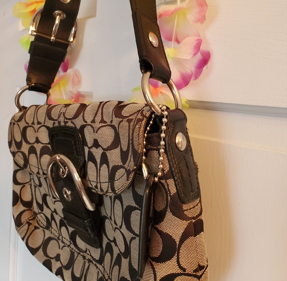 Coach Bag - Picture 3 of 6